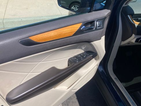 Used 2016 Lincoln MKC Reserve AWD/4WD image 16