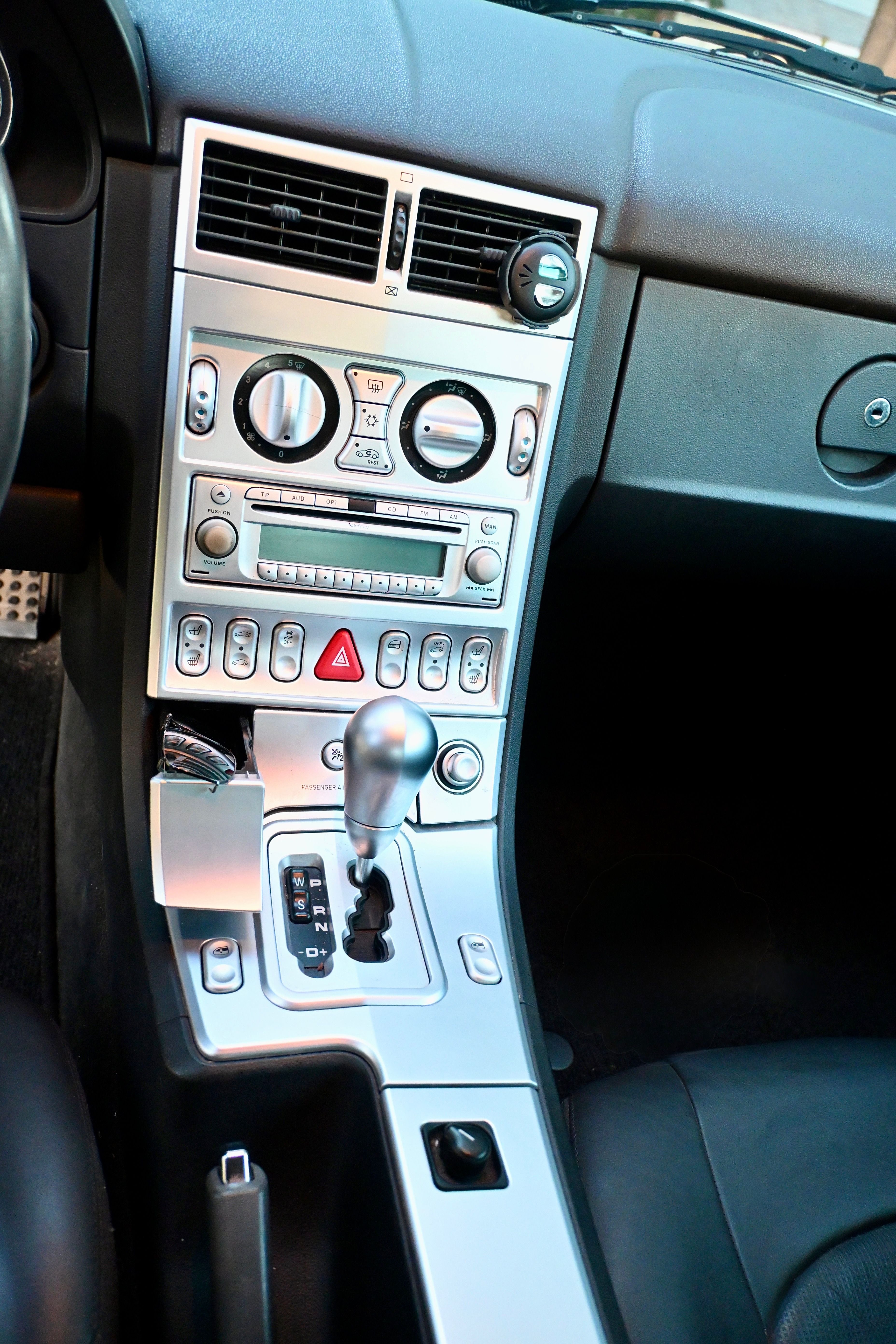 Used 2005 Chrysler Crossfire Limited RWD image 1