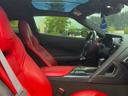 Used 2015 Chevrolet Corvette Stingray Coupe w/ Battery Protection Package RWD image 19