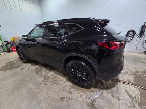 Used 2020 Chevrolet Blazer LT image 2