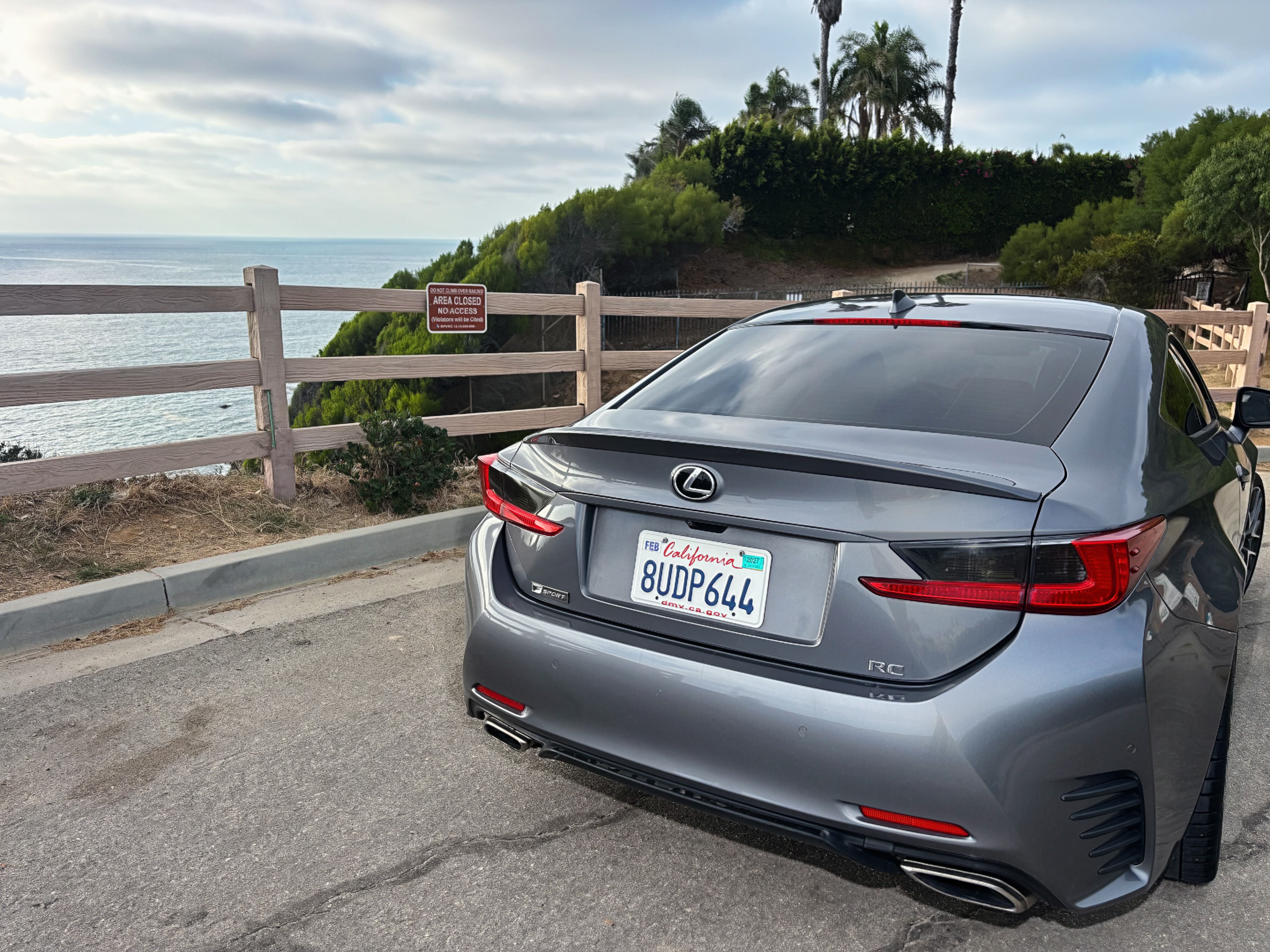 Used 2016 Lexus RC 200t RWD image 4