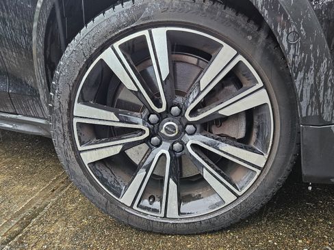 Used 2022 Volvo V60 T5 Cross Country image 20