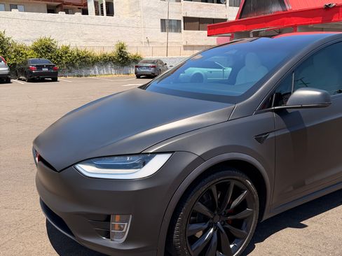 Used 2020 Tesla Model X Long Range AWD/4WD image 15