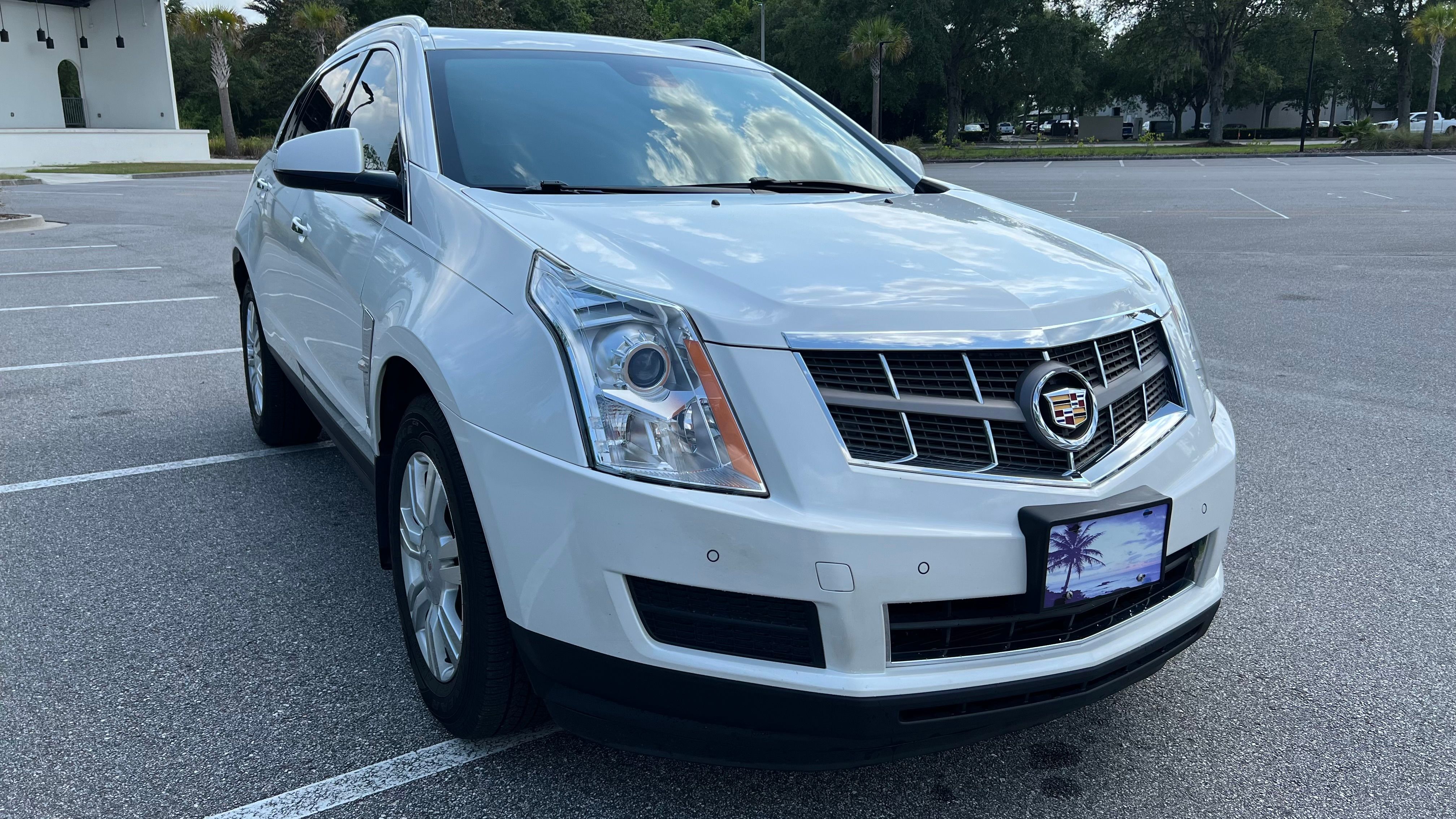 Used 2012 Cadillac SRX Luxury FWD image 4