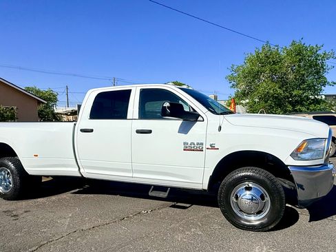 Used 2015 RAM 3500 Tradesman w/ Chrome Appearance Group AWD/4WD image 5