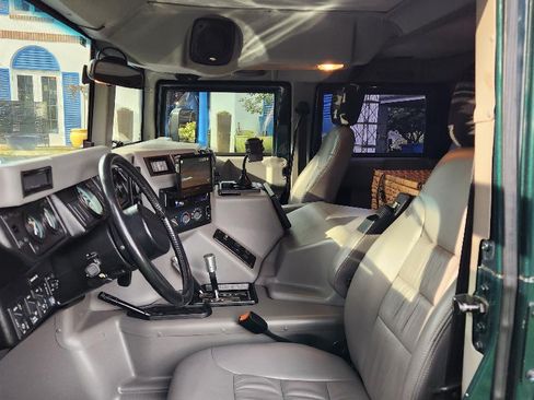 Used 1998 HUMMER H1 4-Door Wagon image 15