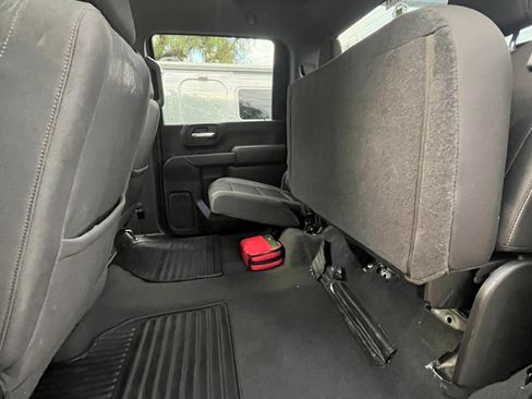 Used 2024 Chevrolet Silverado 2500 Custom w/ Custom Value Package image 21