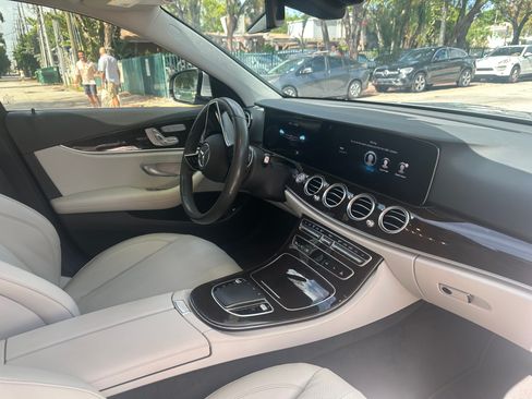 Used 2021 Mercedes-Benz E 350 4MATIC Sedan image 9