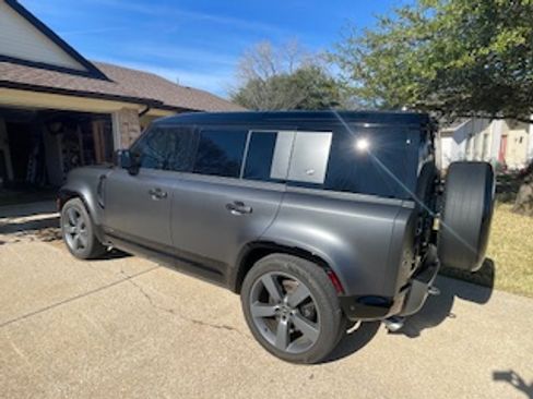 Used 2023 Land Rover Defender 110 Carpathian Edition image 14