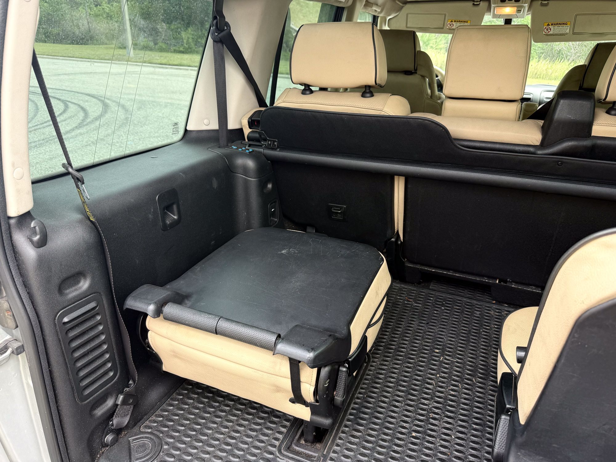 Used 2004 Land Rover Discovery SE AWD/4WD image 18