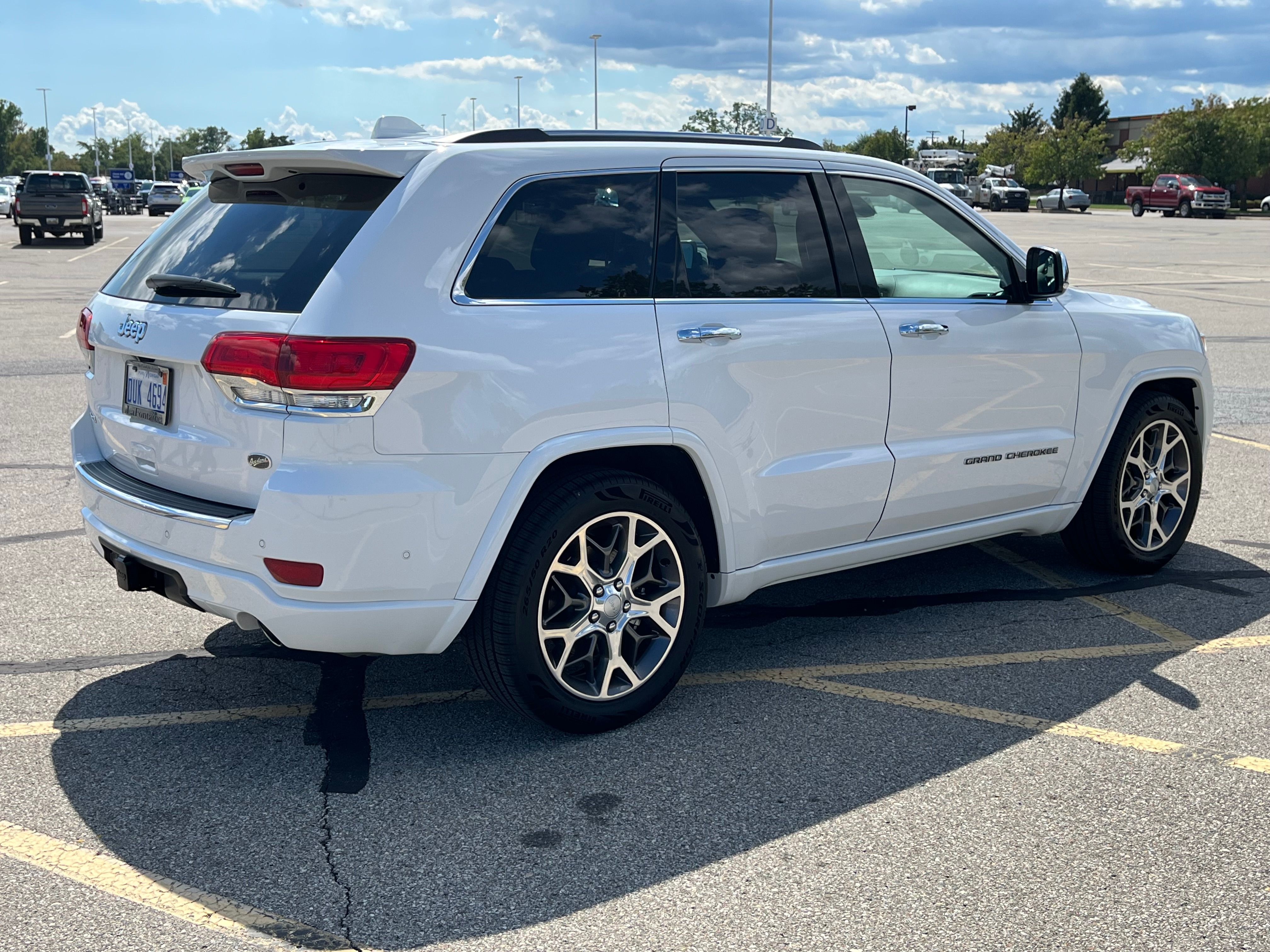 Used 2021 Jeep Grand Cherokee Overland AWD/4WD image 5