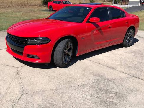 Used 2016 Dodge Charger R/T w/ Navigation & Travel Group image 1
