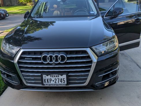 Used 2018 Audi Q7 3.0T Prestige AWD/4WD image 2