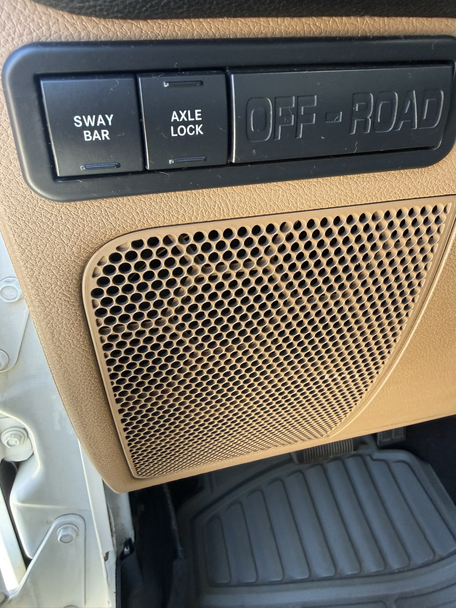 Used 2014 Jeep Wrangler Rubicon AWD/4WD image 12