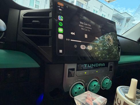 Used 2014 Toyota Tundra SR5 w/ SR5 Upgrade Package RWD image 18