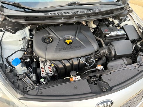 Used 2016 Kia Forte LX FWD image 21
