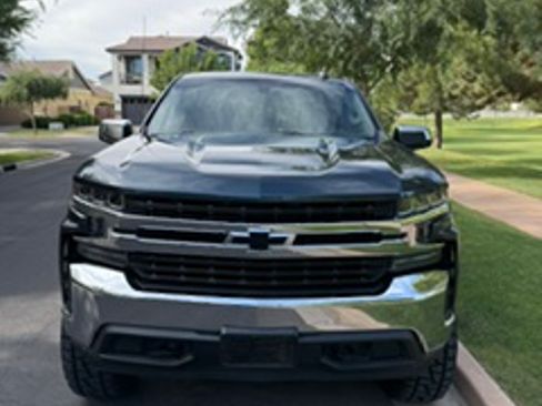 Used 2020 Chevrolet Silverado 1500 LT w/ Fleet Comfort Package AWD/4WD image 6