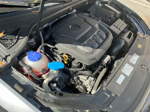 Used 2018 Volkswagen Passat 2.0T R-Line image 14