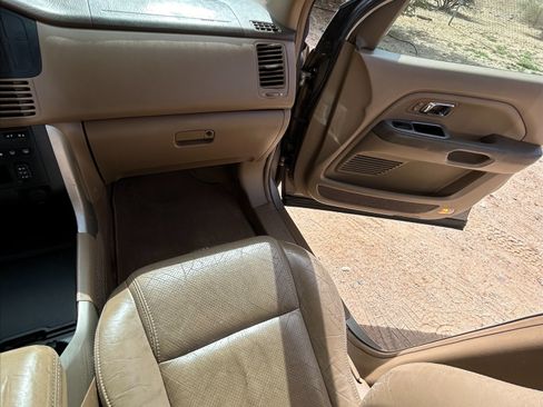 Used 2004 Honda Pilot EX image 13
