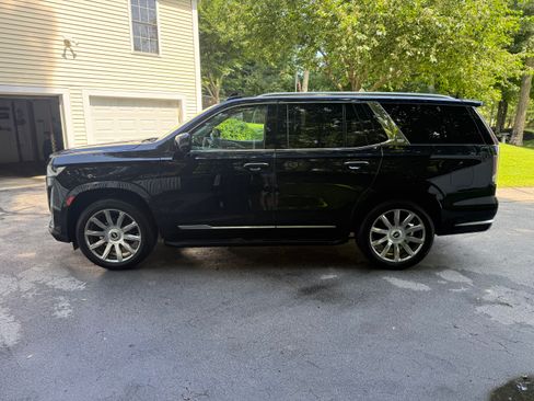 Used 2021 Cadillac Escalade Premium Luxury Platinum AWD/4WD image 10