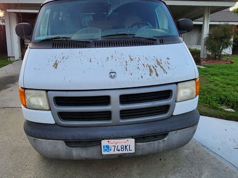 Used 1998 Dodge B3500 image 5