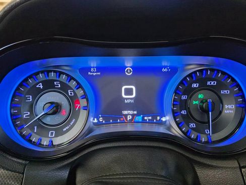 Used 2016 Chrysler 300 S image 8