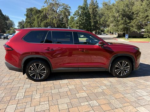 Used 2025 Toyota Grand Highlander AWD Hybrid image 15