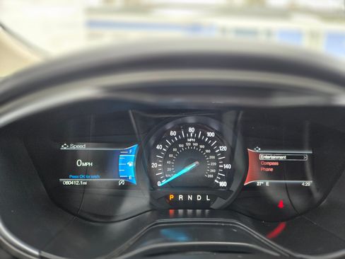 Used 2020 Ford Fusion SE w/ Equipment Group 151A image 17