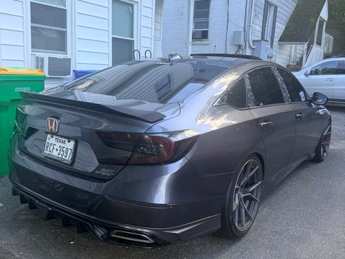 Used 2019 Honda Accord Sport image 11