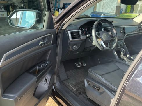 Used 2021 Volkswagen Atlas SE FWD image 4