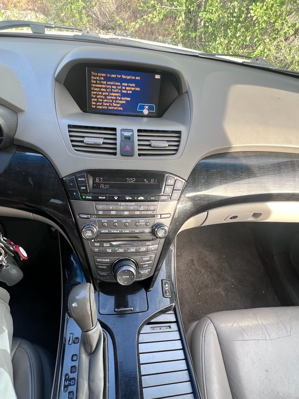 Used 2009 Acura MDX w/ Technology & Entertainment AWD/4WD image 4
