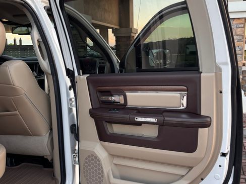 Used 2014 RAM 1500 Laramie w/ Convenience Group image 21