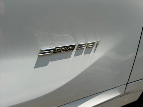Used 2017 BMW X1 sDrive28i FWD image 19