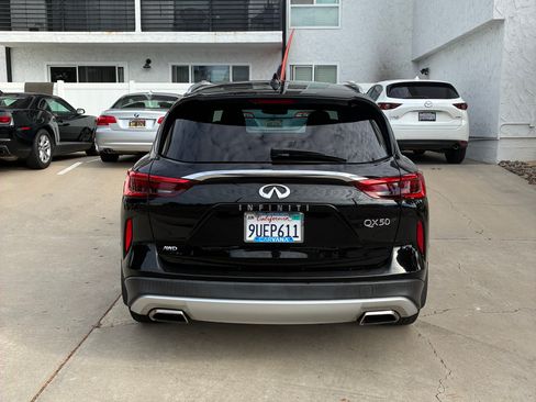 Used 2019 INFINITI QX50 Luxe w/ Cargo Package AWD/4WD image 8
