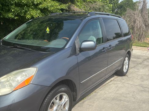 Used 2006 Toyota Sienna XLE Limited AWD/4WD image 11