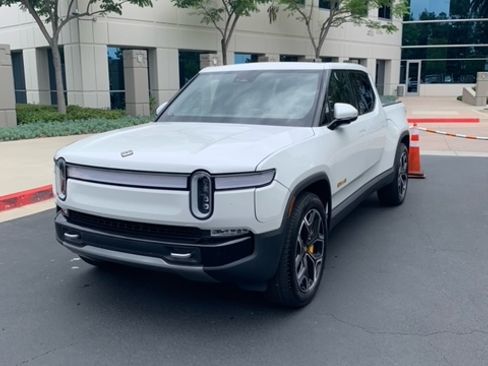 Used 2022 Rivian R1T Launch Edition image 15