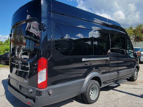 Used 2016 Ford Transit 350 XLT image 6