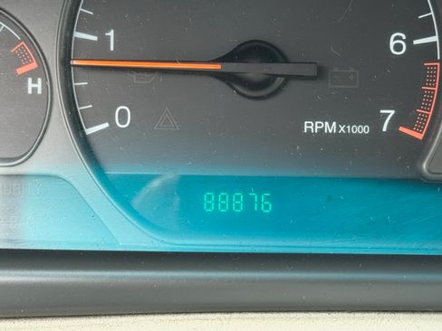 Used 1996 Cadillac Seville SLS image 4