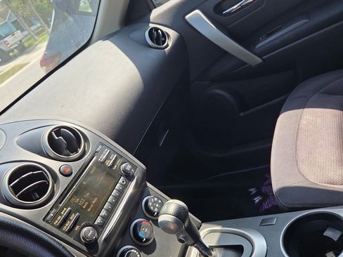 Used 2012 Nissan Rogue SV image 8