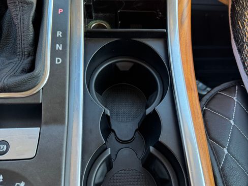 Used 2010 Land Rover Range Rover Sport Supercharged image 13