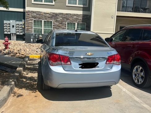 Used 2011 Chevrolet Cruze Eco image 12