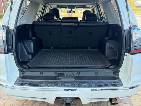 Used 2018 Toyota 4Runner Limited image 19