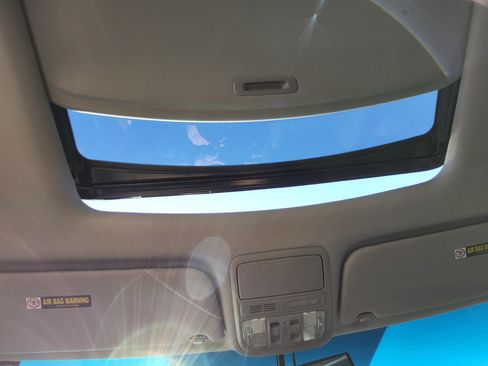 Used 2011 Honda Odyssey EX-L image 12
