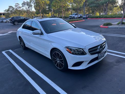 Used 2019 Mercedes-Benz C 300 Sedan image 4