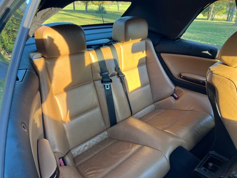Used 2006 BMW 330Ci Convertible image 15