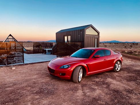 Used 2004 MAZDA RX-8 w/ MT Touring Pkg RWD image 5