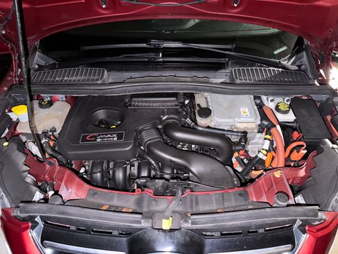 Used 2015 Ford C-MAX Energi SEL w/ Equipment Group 303A FWD image 15