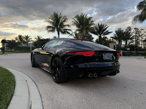 Used 2023 Jaguar F-TYPE R-Dynamic image 5