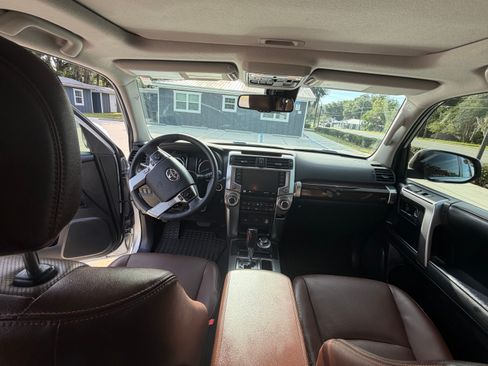 Used 2024 Toyota 4Runner Limited AWD/4WD image 13