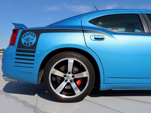 Used 2008 Dodge Charger SRT8 RWD image 8